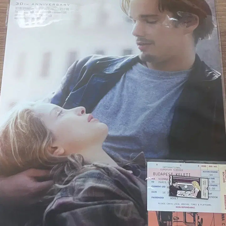 [BUNJANG] Before Sunrise Poster + Ticket Badge Bundle / 비포 선라이즈 포스터 + 티켓 뱃지