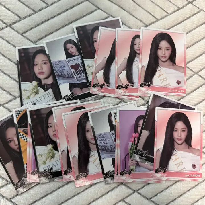 [BUNJANG] fromis_9 Park Ji-won Photocard Bundle Set (Rare &amp; Normal) / 프로미스나인 테레카 박지원 카드 레어 및 노말 일괄