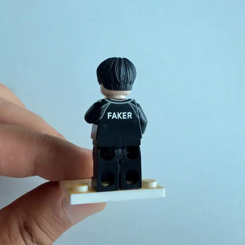 [BUNJANG] Aura T1 Faker Custom Lego Figure / 아우라 T1 페이커 레고 커스텀