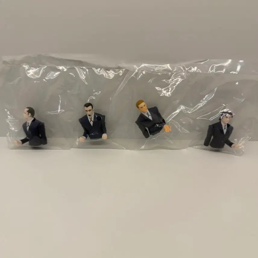 [BUNJANG] Hunter x Hunter Ichiban Kuji G Prize Zoldyck Family Butler Set (4 Types, Sealed) / 미개봉) 헌터x헌터 제일복권 g상 조르딕가 집사 4종