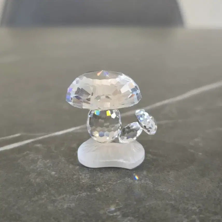 [BUNJANG] Swarovski Crystal Mushroom Figurine / Swarovski 스와로브스키 크리스탈 버섯 장식품