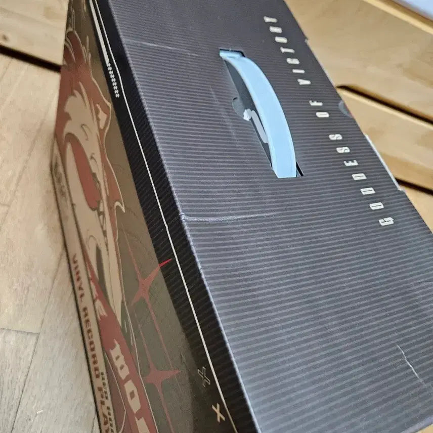[BUNJANG] Nier Reincarnation Red Hood Turntable &amp; LP Set / 니케 레드후드 턴테이블 + 레드후드 LP