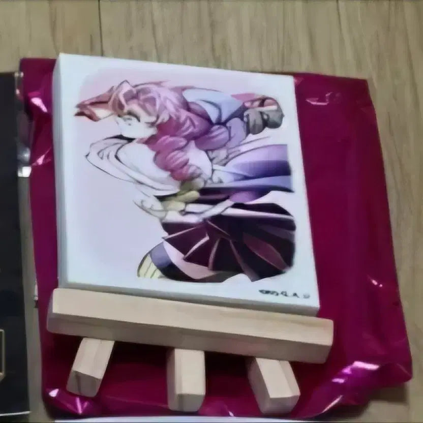 [BUNJANG] Demon Slayer Mitsuri Mini Canvas Figure / (급전 풀리면 글내림) 귀칼 미츠리 미니 캔버스 피규어