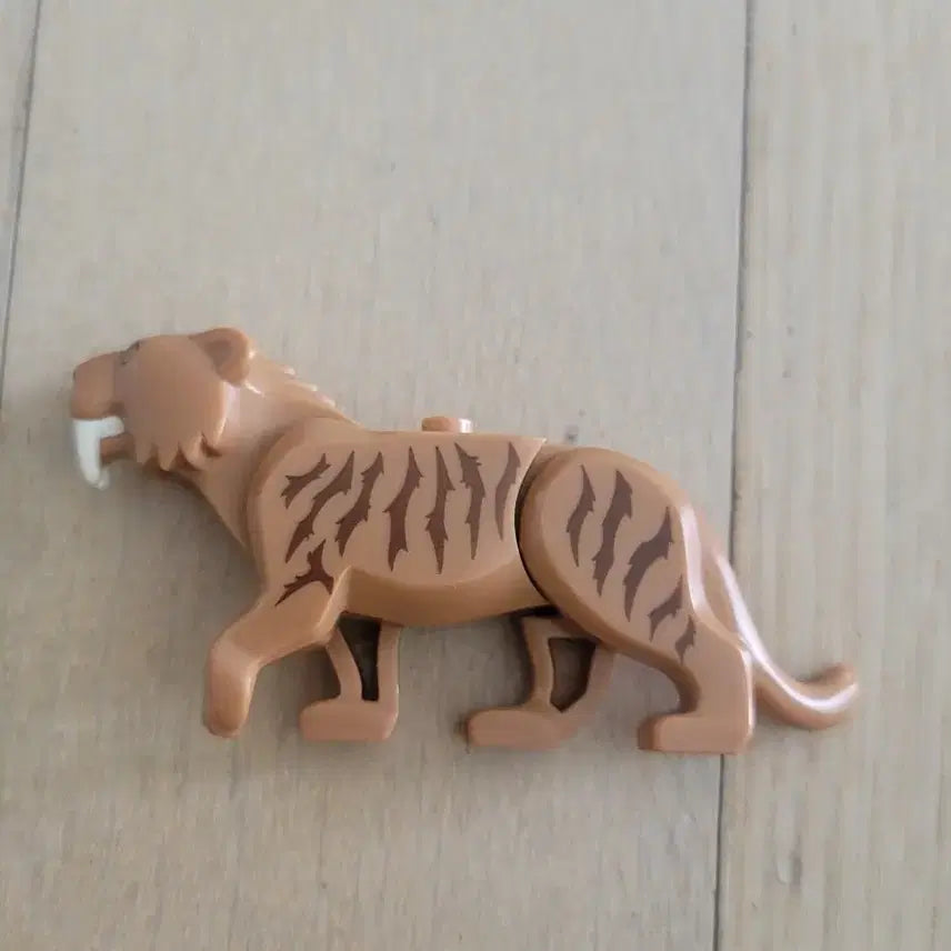 [BUNJANG] LEGO Genuine Saber-Toothed Tiger Animal Minifigure / 레고 정품 검치 호랑이 동물 미니피규어