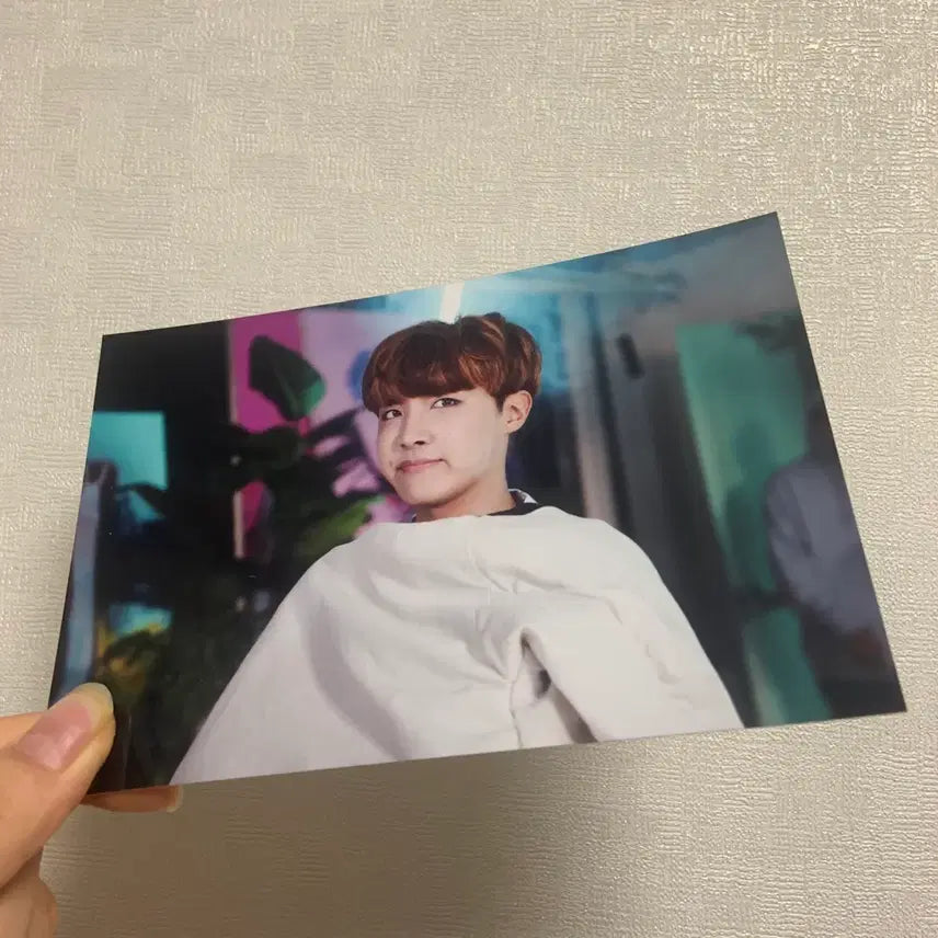[BUNJANG] BTS J-Hope 2018 Exhibition Print Photo / 방탄소년단 BTS 2018 오늘 전시회 인화사진 제이홉 호석