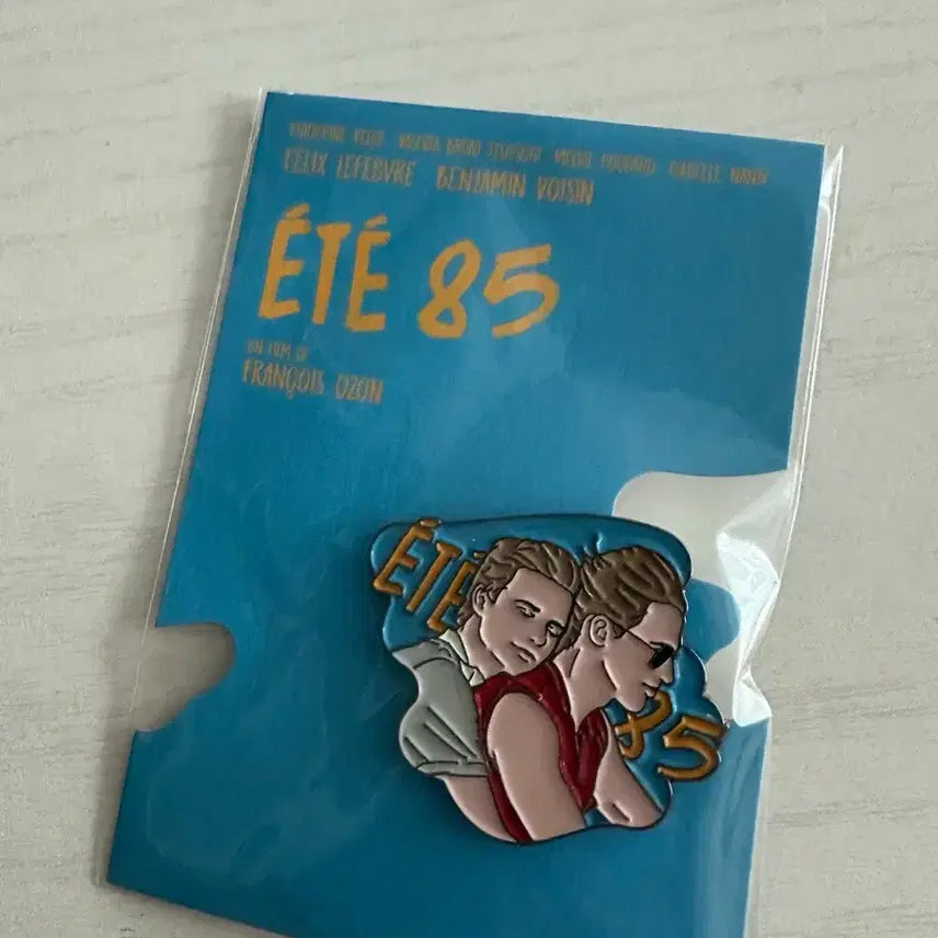 [BUNJANG] Summer 1985 CGV Arthouse Artist Badge / 영화 썸머85 아티스트 뱃지 cgv 아트하우스 배지 굿즈