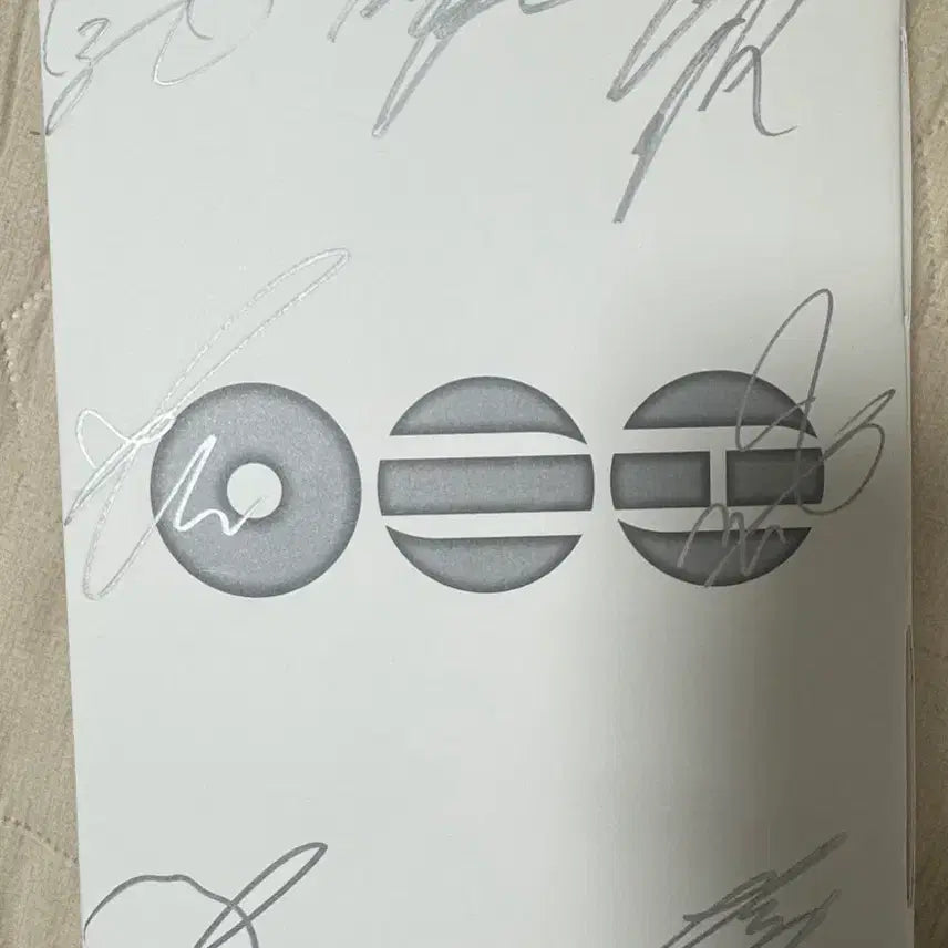 [BUNJANG] BTS Bangtan Arirang Autographed Album / 비매 BTS 방탄소년단 방탄 아리랑 친필 싸인 사인 앨범