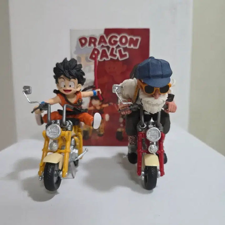 [BUNJANG] Dragon Ball Goku Master Roshi Bike Figure Set (2 Types) / 드래곤볼 손오공 무천도사 바이크 피규어 2종 세트