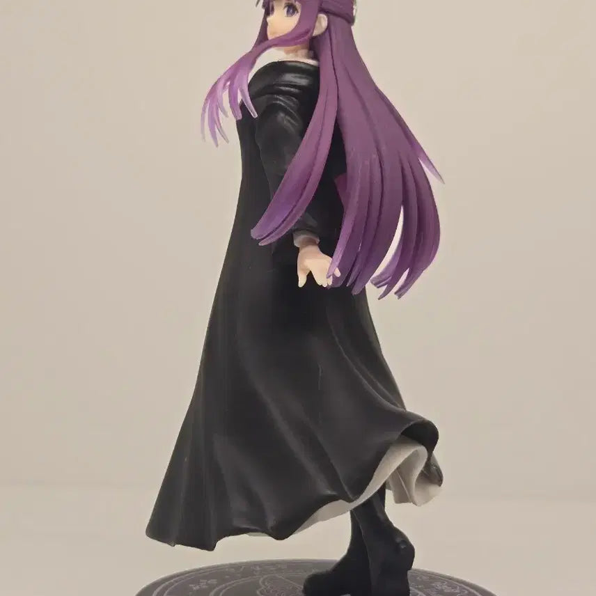 [BUNJANG] Frieren: Fern Coreful Figure (Open Box, Minor Base Damage) / 장송의 프리렌 페른 코어풀 피규어