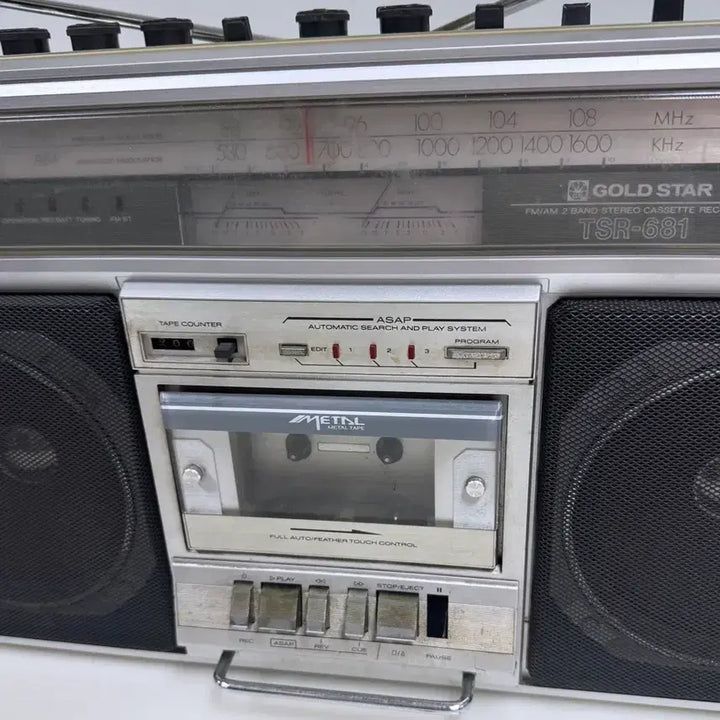 [BUNJANG] Goldstar Cassette Radio Vintage Interior Prop / 골드스타 카세트 라디오 앤틱 빈티지 인테리어소품