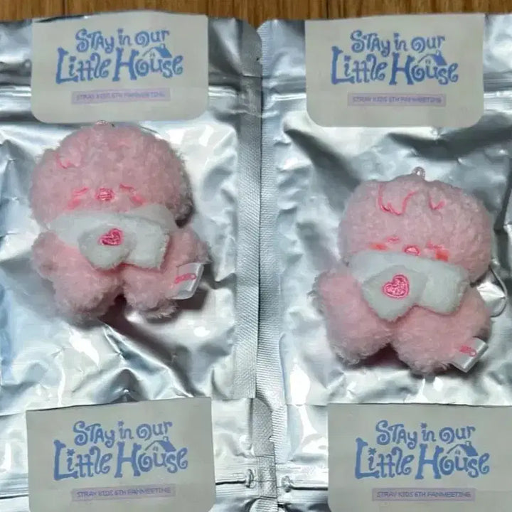 [BUNJANG] SKIZU Secret Fanmeeting Sleeping Strawberry Version Photocard / 마이크로 뽁아리 오리지널 슬리핑 딸기 버전 양도 스키주 시크릿 팬미팅