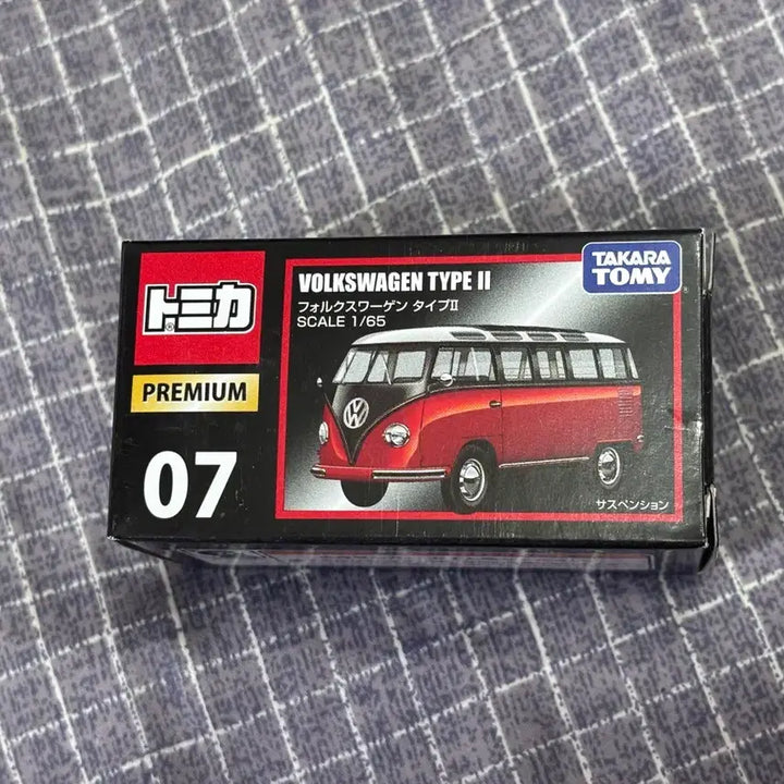 [BUNJANG] Tomica Premium Volkswagen Bus Type 2 1/65 Scale Model / 토미카 프리미엄 폭스바겐 버스 타입2 개봉