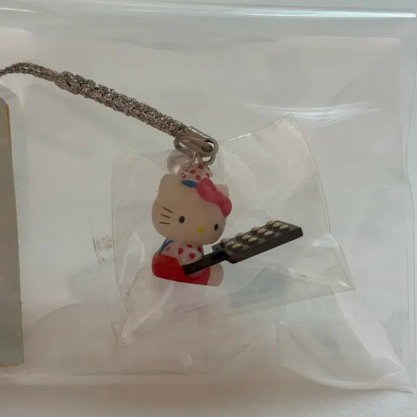 [BUNJANG] Classic Hello Kitty Strap Bundle Set / 고전 헬로키티 스트랩 일괄 판매