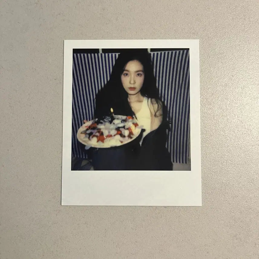 [BUNJANG] Red Velvet Irene Birthday Album Polaroid / 레드벨벳 아이린 벌스데이 앨범 폴라 폴라로이드 양도