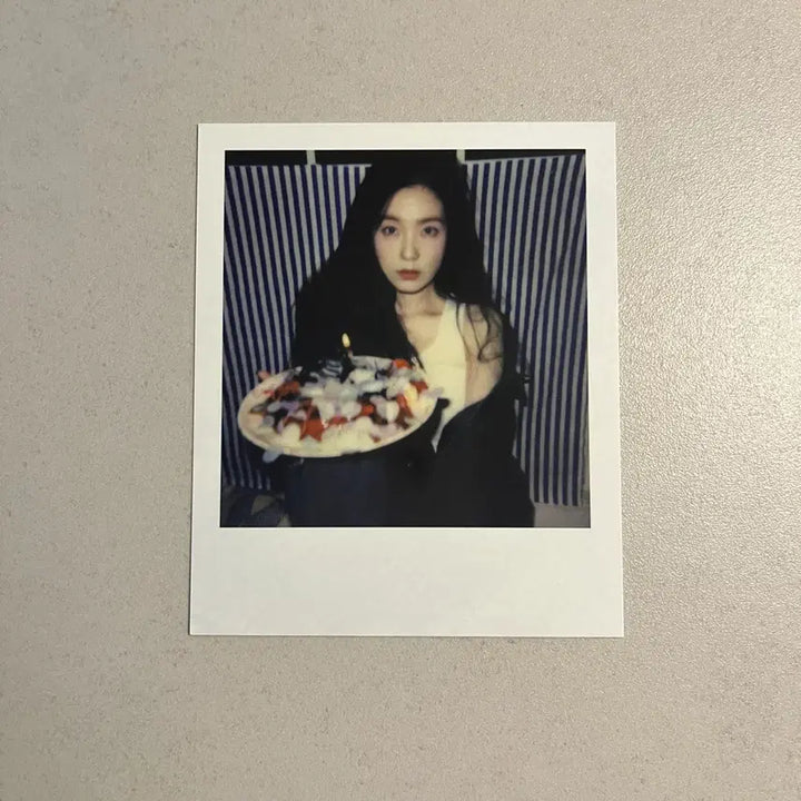[BUNJANG] Red Velvet Irene Birthday Album Polaroid / 레드벨벳 아이린 벌스데이 앨범 폴라 폴라로이드 양도