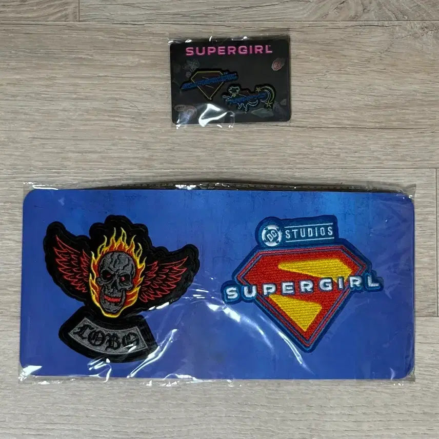 [BUNJANG] Supergirl Robo Supergirl Patch Badge / [슈퍼걸] (4종) 로보 슈퍼걸 패치, 슈퍼걸 뱃지, 티저 포스터, 아카