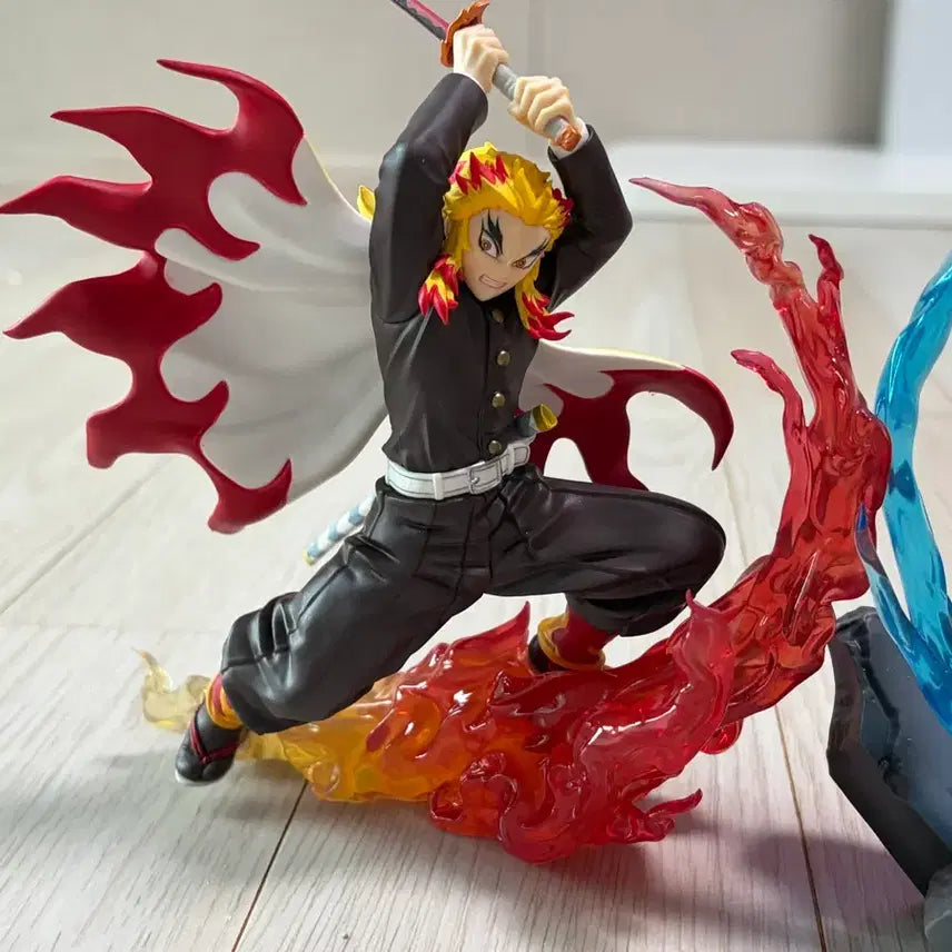 [BUNJANG] Demon Slayer Kyojuro Rengoku Akaza Figure Bundle Set (Unsealed) / 귀멸의 칼날 렌고쿠 쿄쥬로 아카자 피규어 개봉 일괄