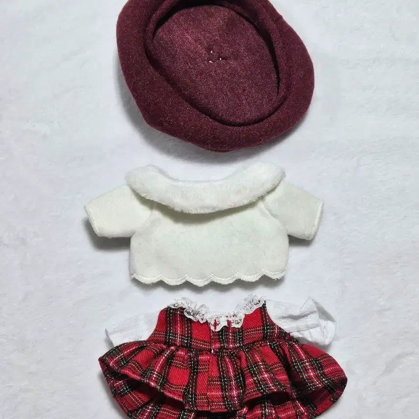 [BUNJANG] 20cm Cotton Doll Clothes Red Plaid Dress Beret Set / 20cm 솜인형옷 체크 레드 원피스 베레모 세트