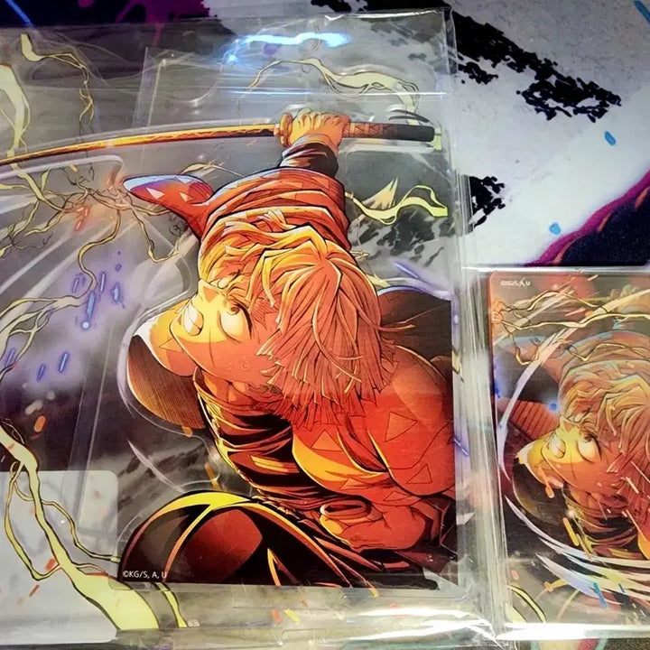 [BUNJANG] Demon Slayer: Kimetsu no Yaiba Aniplex Lottery Zenitsu B Prize &amp; D Prize Acrylic Stand + Card (Sealed) / 최저가 미개봉) 귀멸의칼날 애니플렉스 쿠지 젠이츠 b상 d상 아크릴+카드