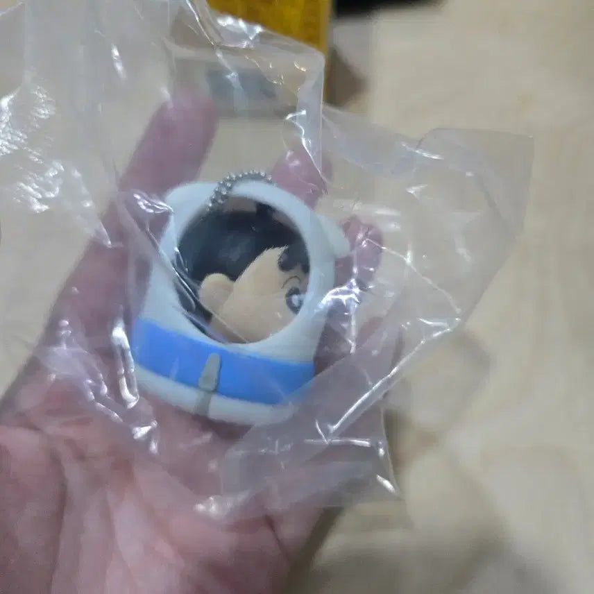[BUNJANG] Crayon Shin-chan Sleeping Bag Keyring Figure / 짱구 침낭 피규어