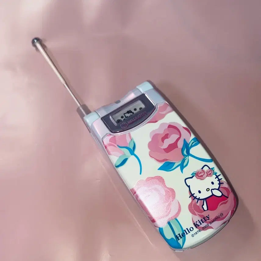 [BUNJANG] Classic Kitty Phone Japanese Mockup Phone Docomo Gyaru Phone Charm Strap Diary / 고전 키티폰 일본 모형폰 목업폰 도코모 갸루폰 키링 스트랩 다이어리