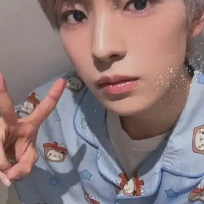 [BUNJANG] Yushi Bubble Cat Pajama Set Photocard / [미개봉] 유우시 버블냥 파자마 잠옷 + 포카