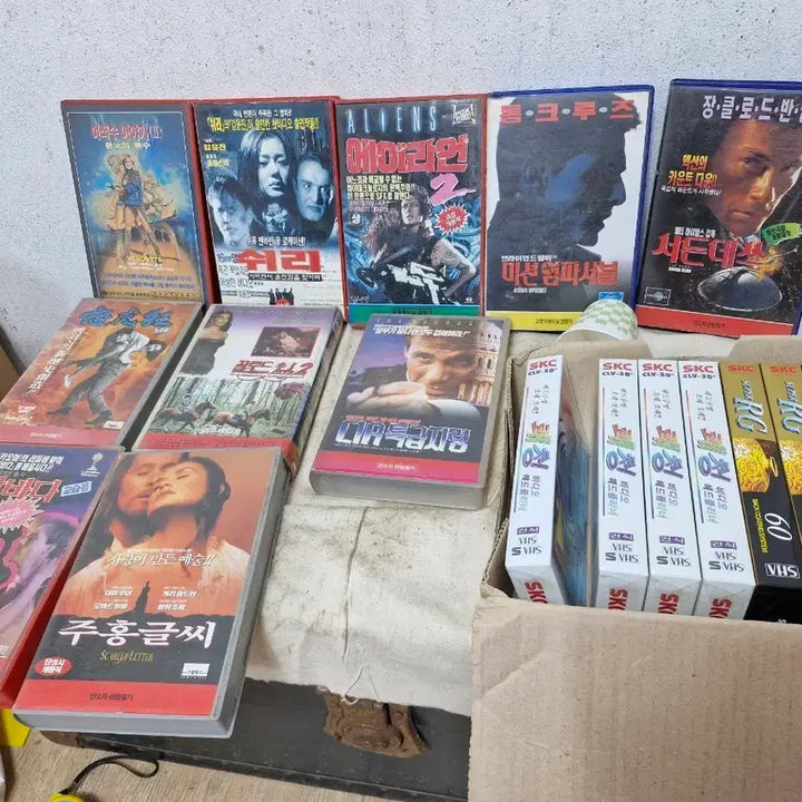 [BUNJANG] Vintage SKC Unused VHS Tapes &amp; Foreign Film VHS Tapes Bundle / 빈티지 SKC 미사용 비디오테입외 외화 일괄 입니다