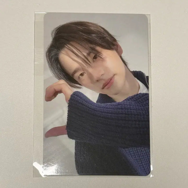 [BUNJANG] TWS Shinyu Mini 5th Album Universal Compact Blush POB Photocard / 투어스 신유 미니5집 유니버셜 컴팩트 blush 특전 포토카드 포카