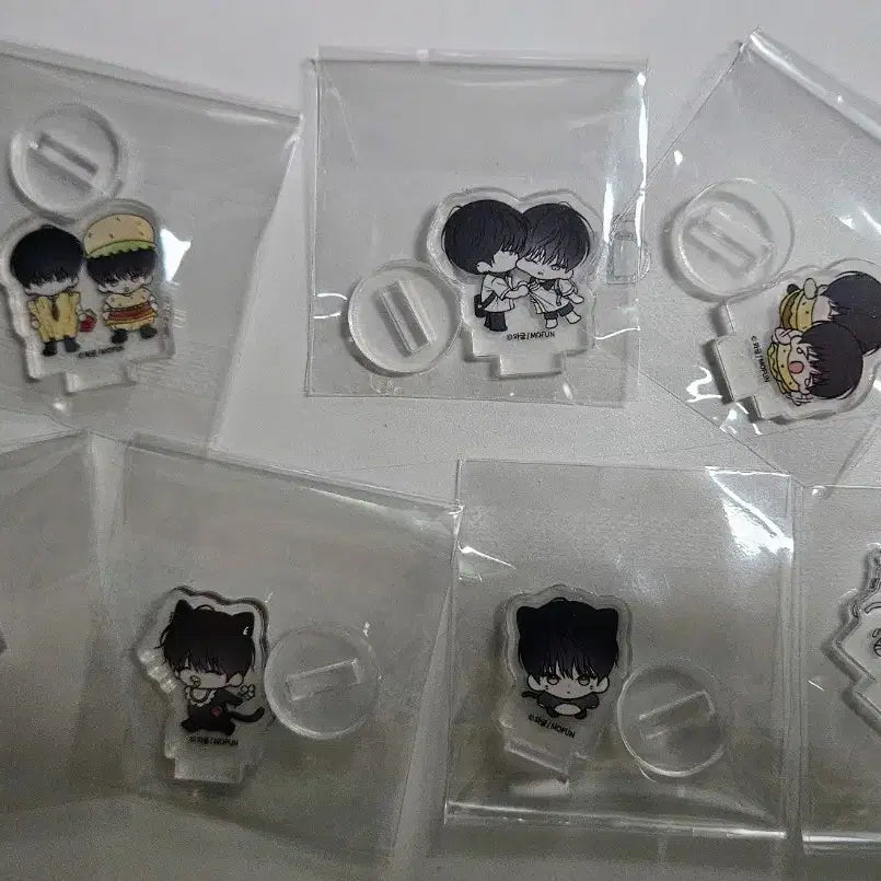 [BUNJANG] Momofen Monday Savior Acrylic Stand / 월요일의 구원자 모펀 아스 아크릴 월구