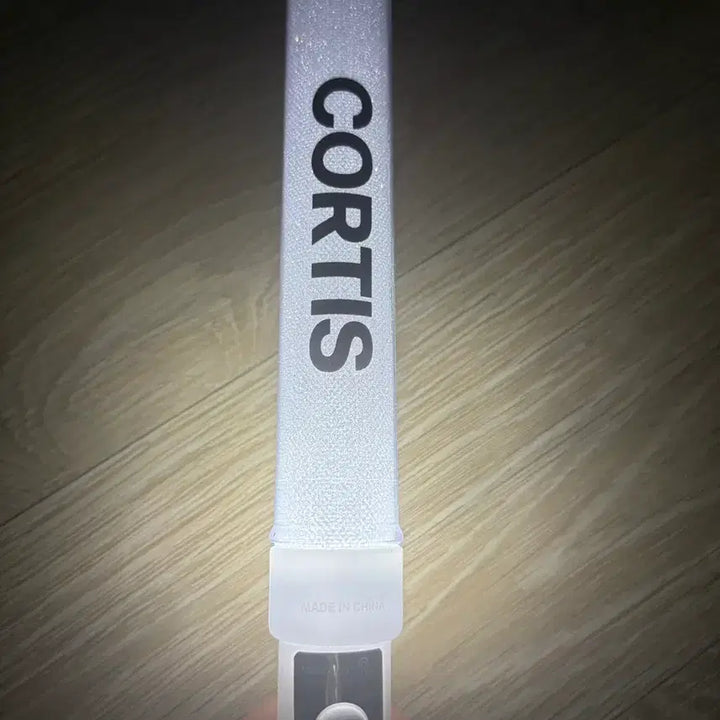 [BUNJANG] Cortis Temporary Lightstick / 덤) cortis 코르티스 임시 응원봉 팝니다