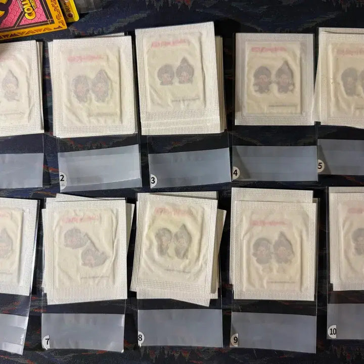 [BUNJANG] Monchhichi Ttibusil Bundle Set - 15 Types, 50 Stickers (Sealed) / 판매) 몬치치 띠부씰 미개봉 15종,50장 일괄판매