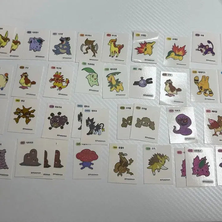 [BUNJANG] Cookie Run, Pokemon, MapleStory 15 Types Seal Stickers &amp; 141 Ttibu-sils Bundle Set / 쿠키런 씰 스티커 15종, 포켓몬, 메이플 띠부실 일괄 141개