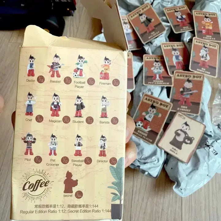 [BUNJANG] Popmart Astro Boy Diverse Life Series Full Set (12 Types, Sealed, Includes Secret Doll) / [미개봉/시크릿포함]팝마트 아톰 피규어 가챠 12종 풀세트 아스트로보이