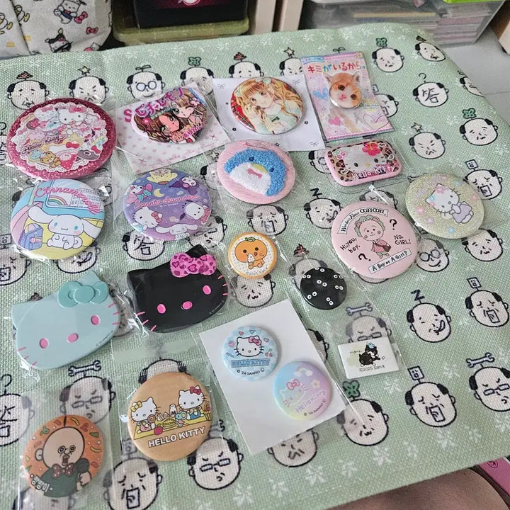 [BUNJANG] Sanrio Badge &amp; Magnet Bundle Set / 산리오  뱃지 자석 일괄