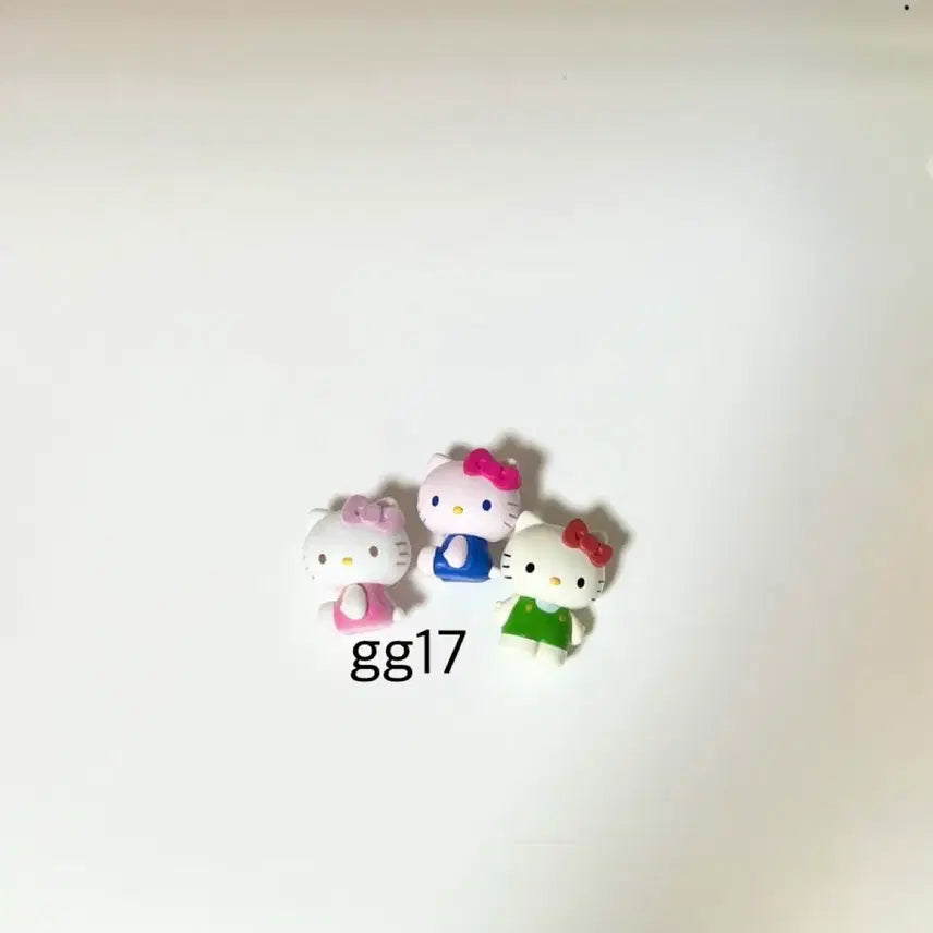 [BUNJANG] Re-Ment Hello Kitty Kujiphone Surprise Fluffy Figure Gacha Random / 일괄) 리멘트 키티 쿠지폰 서프라이즈 산리오 피규어 가챠 랜덤