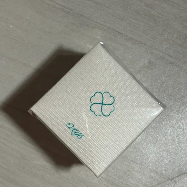 [BUNJANG] DAY6 Madering Necklace / DAY6 데이식스 마데링
