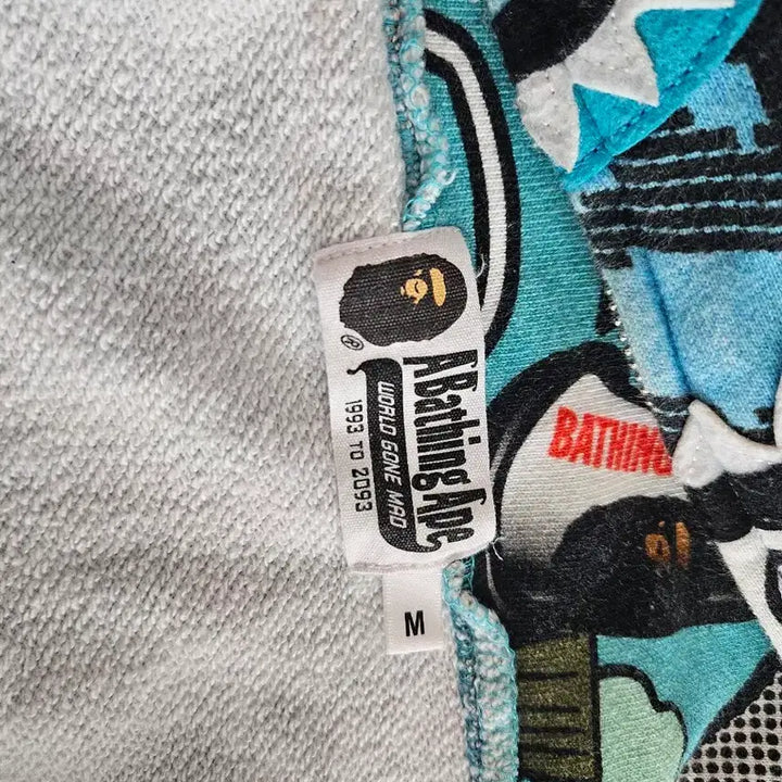 [BUNJANG] BAPE Comic Art Shark Hoodie / 베이프 샤크 판/교