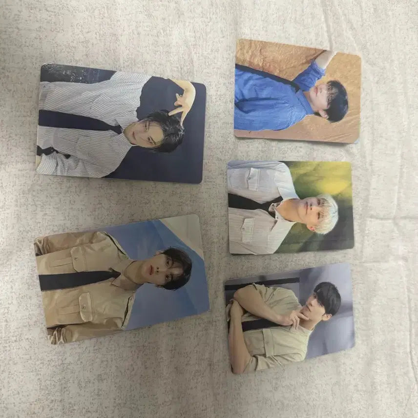 [BUNJANG] ASTRO Stargraphy Concert Ticket &amp; Photocard Bundle Set / 아스트로 굿즈
