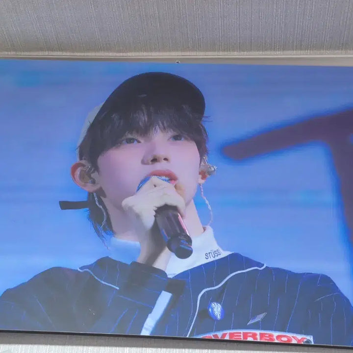 [BUNJANG] Choi Ripwoo A2 Birthday Cafe Exhibition Frame / 플레어유 최립우 립우 a2 생일카페 전시 액자