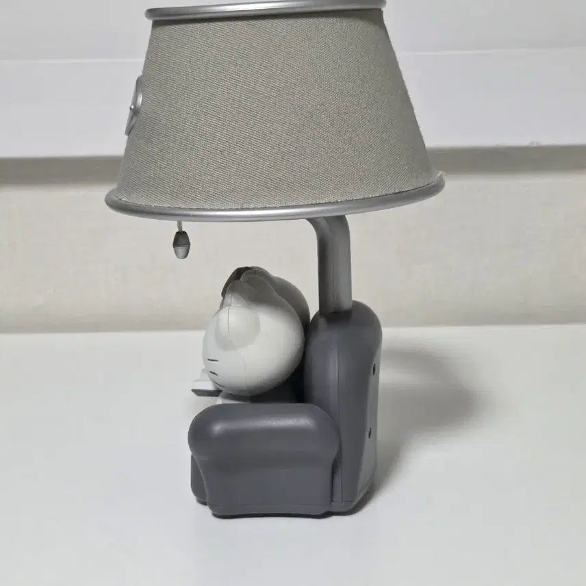[BUNJANG] Vintage Sanrio Monochrome Hello Kitty Standing Lamp / 고전 산리오  흑백 모노크롬 키티 스탠드 조명