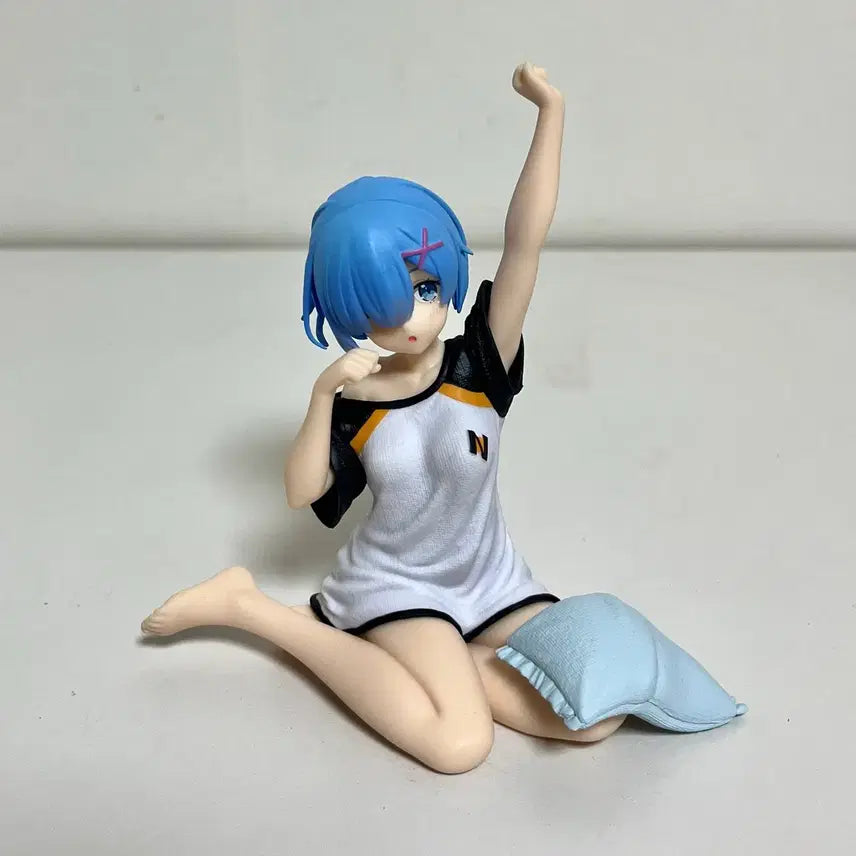 [BUNJANG] LE SSERAFIM KAZUHA coreful Figure (Unsealed) / 렘 코어풀 coreful 기지개 피규어 (개봉) 양도