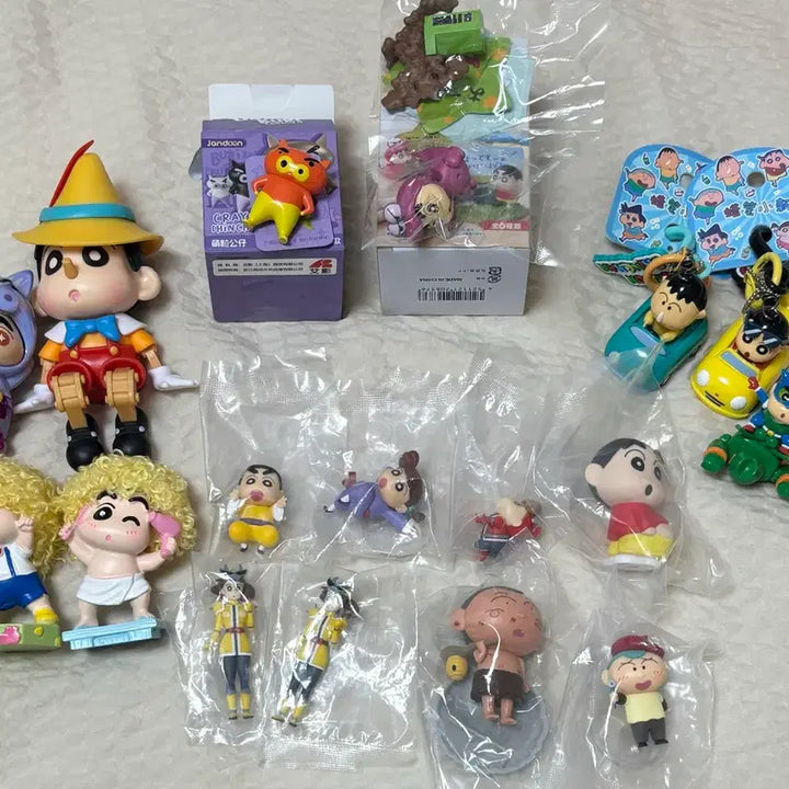 [BUNJANG] Crayon Shin-chan Figures Bundle Set / 짱구는못말려 피규어 굿즈 일괄