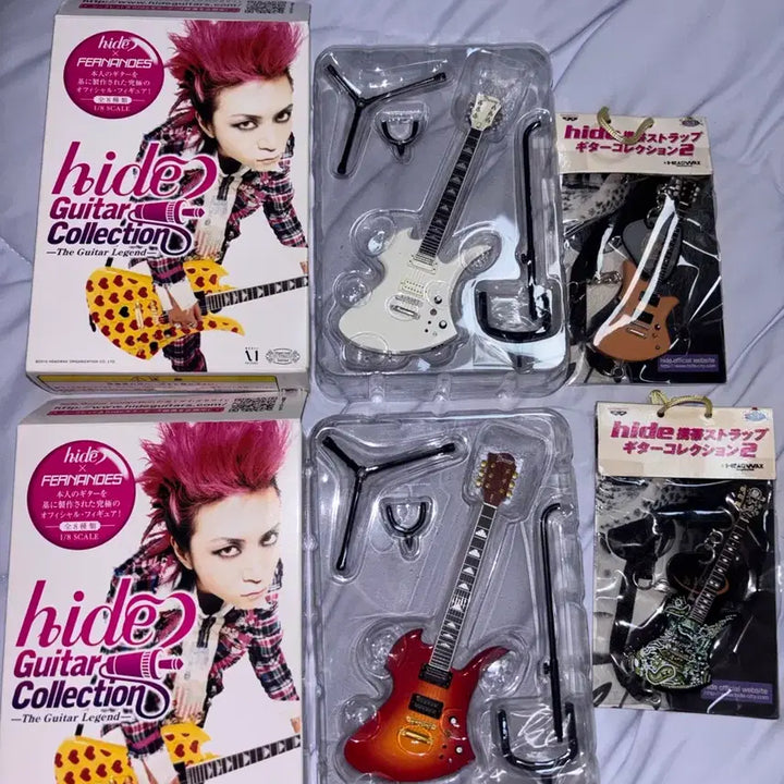 [BUNJANG] X Japan Hide Figure and Guitar Keychain Bundle / 엑스재팬 히데 키타 피규어 기타 키링 일괄 판매