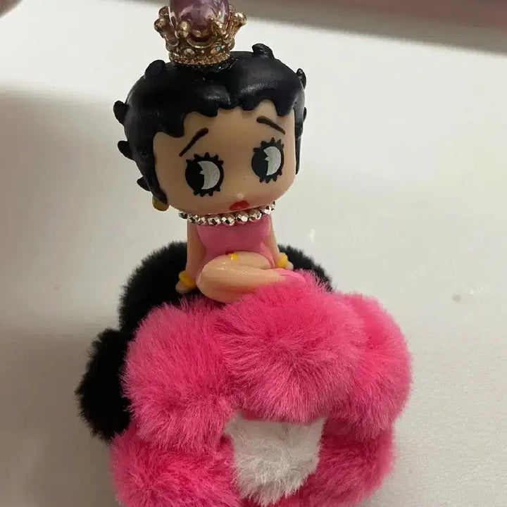 [BUNJANG] Betty Boop Vintage Japan Pompom Keychain / 고전 일본 베티붑 정품 키링 폼폼이 키링 고전문구 고전키링
