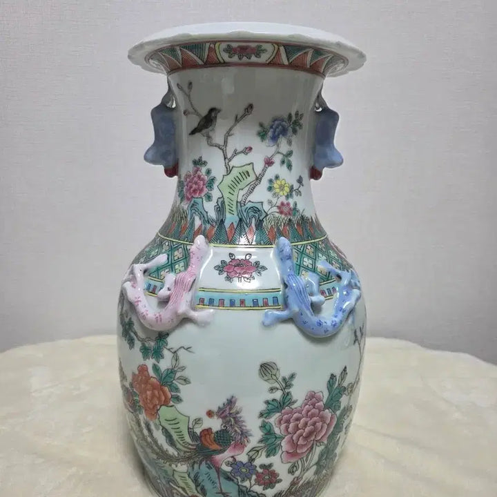 [BUNJANG] Daemyeong Nianjye "Hwajodo" Five-Color Vase / 대명 년제  화조도 오채 화병