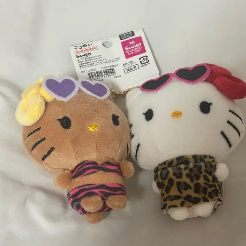[BUNJANG] Sanrio Hello Kitty Nicconui Magnet Double Doll Keychain Gyaru Tanning Kitty / 산리오 헬로키티 니코누이 마그넷 더블인형 키티키링 갸루키티 태닝키티