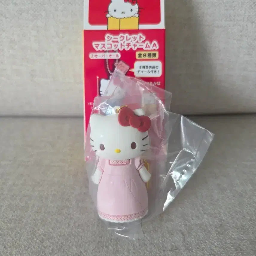 [BUNJANG] Sanrio Hello Kitty 50th Anniversary Mascot Keychain / (새상품) 산리오 헬로키티 50주년 마스코트 키링