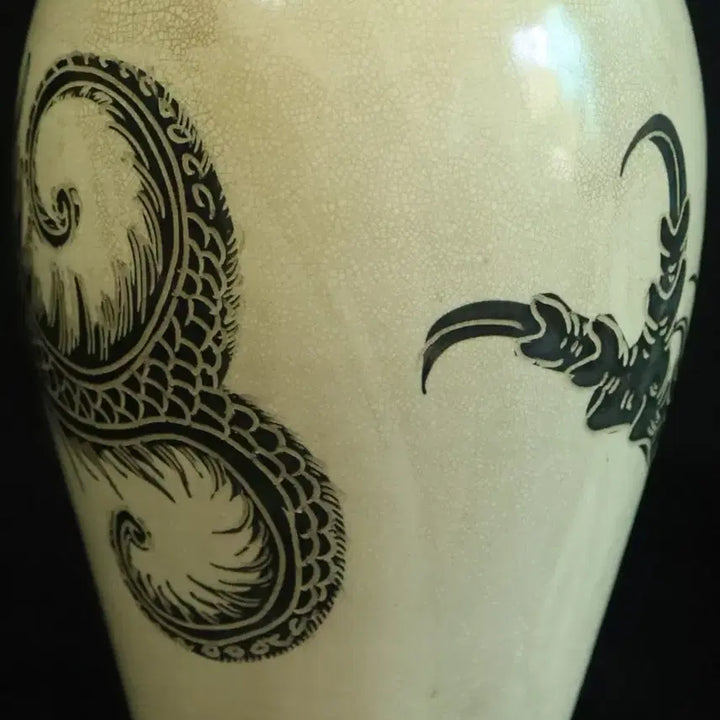 [BUNJANG] Chinese Celadon Vase with Dragon Motif / 중국 도자기 용문 매병