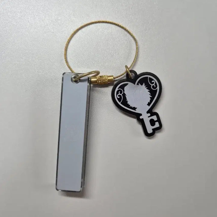 [BUNJANG] Akuneko Devil Butler and Black Cat Rono Fontaine Acrylic Keychain / 아쿠네코 악마 집사와 검은 고양이 로노 폰테인 열쇠 아크릴 키링
