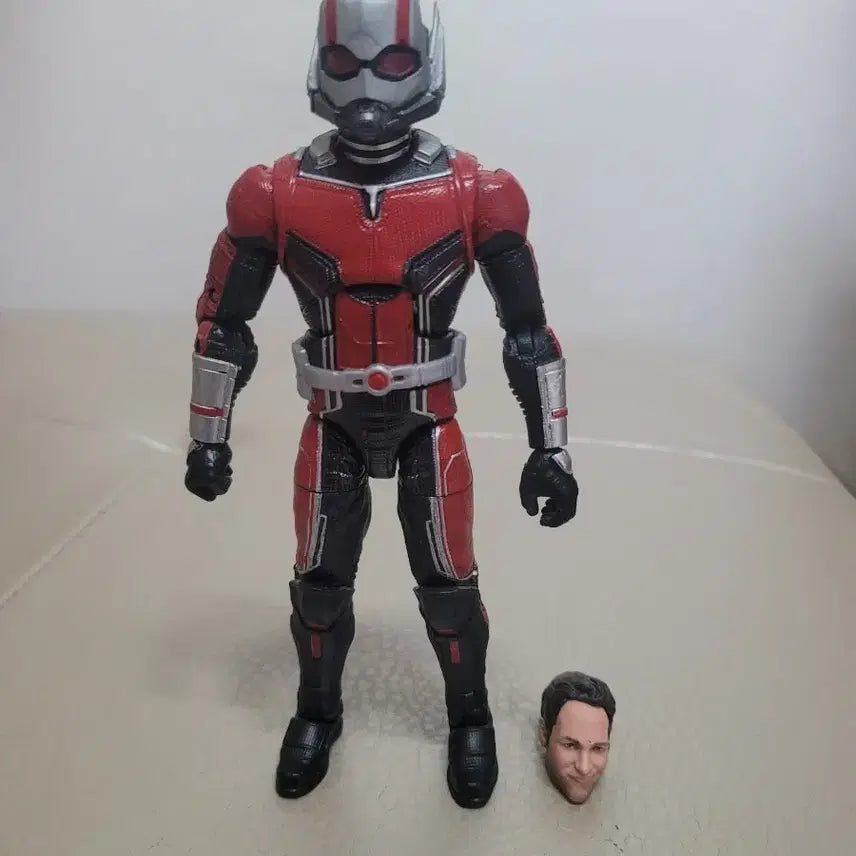 [BUNJANG] Hasbro Ant-Man Action Figure / 앤트맨 액션 피규어.